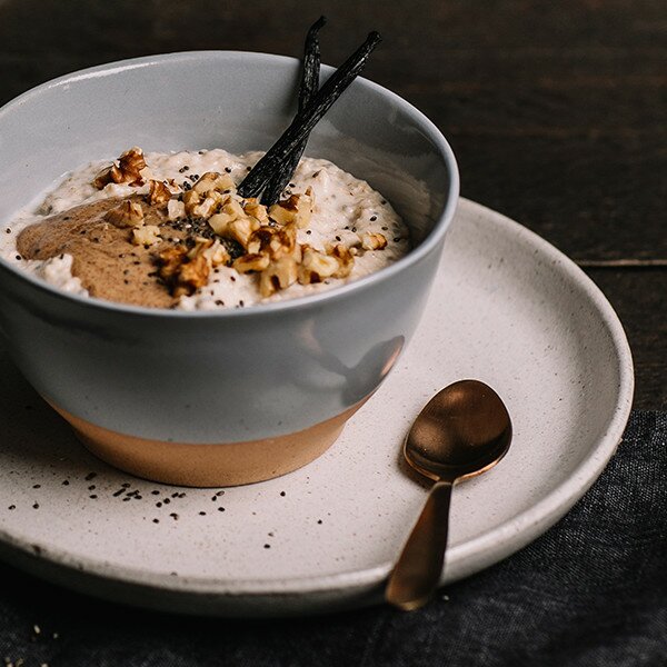 Vanilleschoten und Nüsse für Dein Porridge